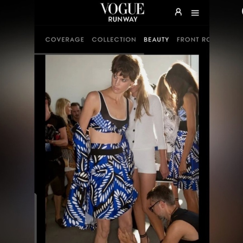 Diane Von Furstenberg Blue and White A-Line Skirt - Size 14